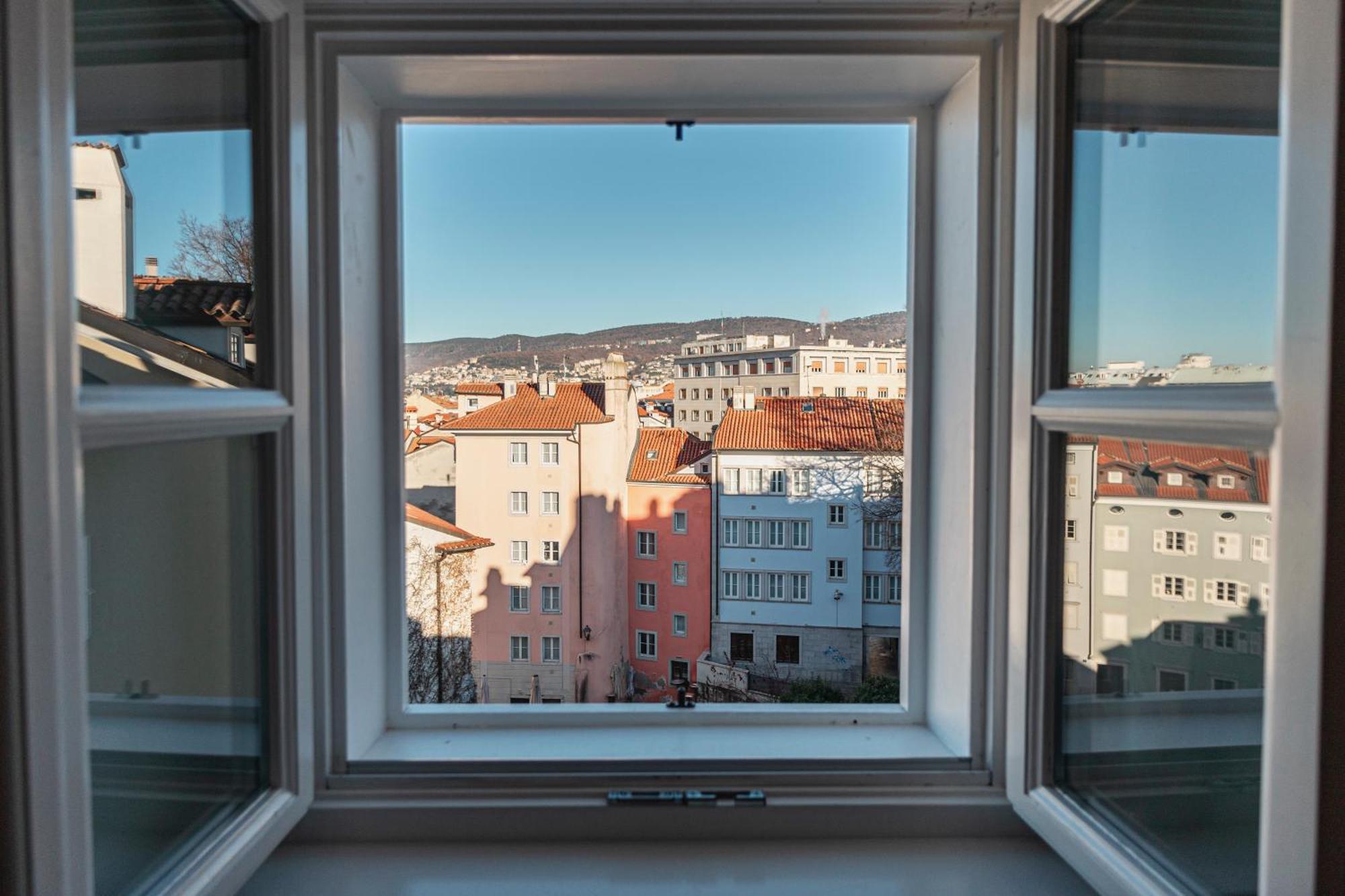 Le Finestre Boutique Apartments Trieste Extérieur photo